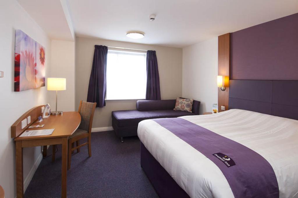 Premier Inn Stratford Upon Avon Waterways Εξωτερικό φωτογραφία